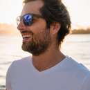 Handsome, tall and tanned guy wants to meet shy woman in Dubuque