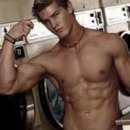 Looking for a Fun Date? Check out Myke from Dubuque!